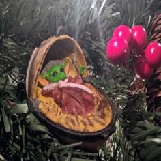 Baby Yoda In Crib Christmas Ornament / Mandalorian / No Support! 3D Printer Model