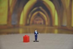 Man In Suit Customizable 1/87 Scale (H0) 3D Printer Model