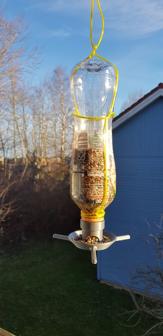 Bird Feeder Bottle Cap 3D Printer Model