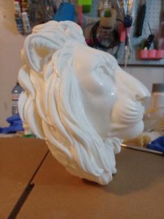 Recumbent Lion Bust With Flush Back For Walls 3D Printer Model