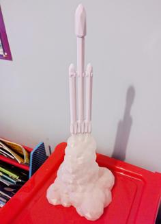 Low Poly Falcon Heavy With Detachable Rocket Body And Capsule 3D Printer Model