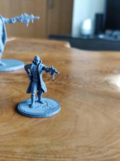 Android Gunner W/ Sword (Starfinder Miniature) 3D Printer Model