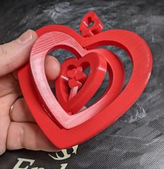 Spinning Hearts Hanging Ornament 3D Printer Model