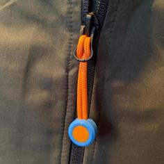 Paracord Zipper Pull / Charm 3D Printer Model