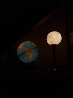 Open Moon Lamp (with 29mm Hole) 3D Printer Model