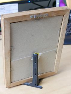 Desktop Picture Frame Easel 4X5 And 5X7 3D Printer Model