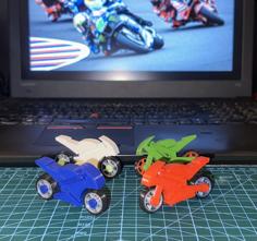 Motorcycle Keychain With Spinning Wheels 3D Printer Model