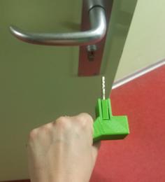 OT Student Project : Adaptable Key Handle / Poignée De Clé Adaptable 3D Printer Model