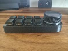 Macro Keyboard With Encoder 3D Printer Model