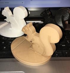 Smartphone Stand Squirrel 3D Printer Model