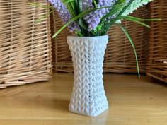 Square Knitted Vase 3D Printer Model