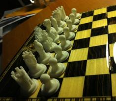 Low Profile Thingiversal Chess Set – Primordial 3D Printer Model