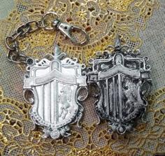 Lunafreya’s Family Crest Brooch And Keychain 3D Printer Model