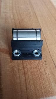 Snap-on LM8UU / Dryin Bearing 3D Printer Model